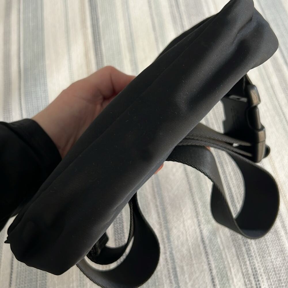 LULULEMON black everywhere belt bag 1L - Picture 9 of 9